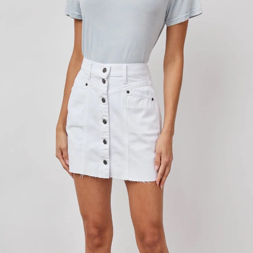 Rails Canyon Denim Raw-Hem High-Waisted Button Mini Skirt in Salt White Size 32